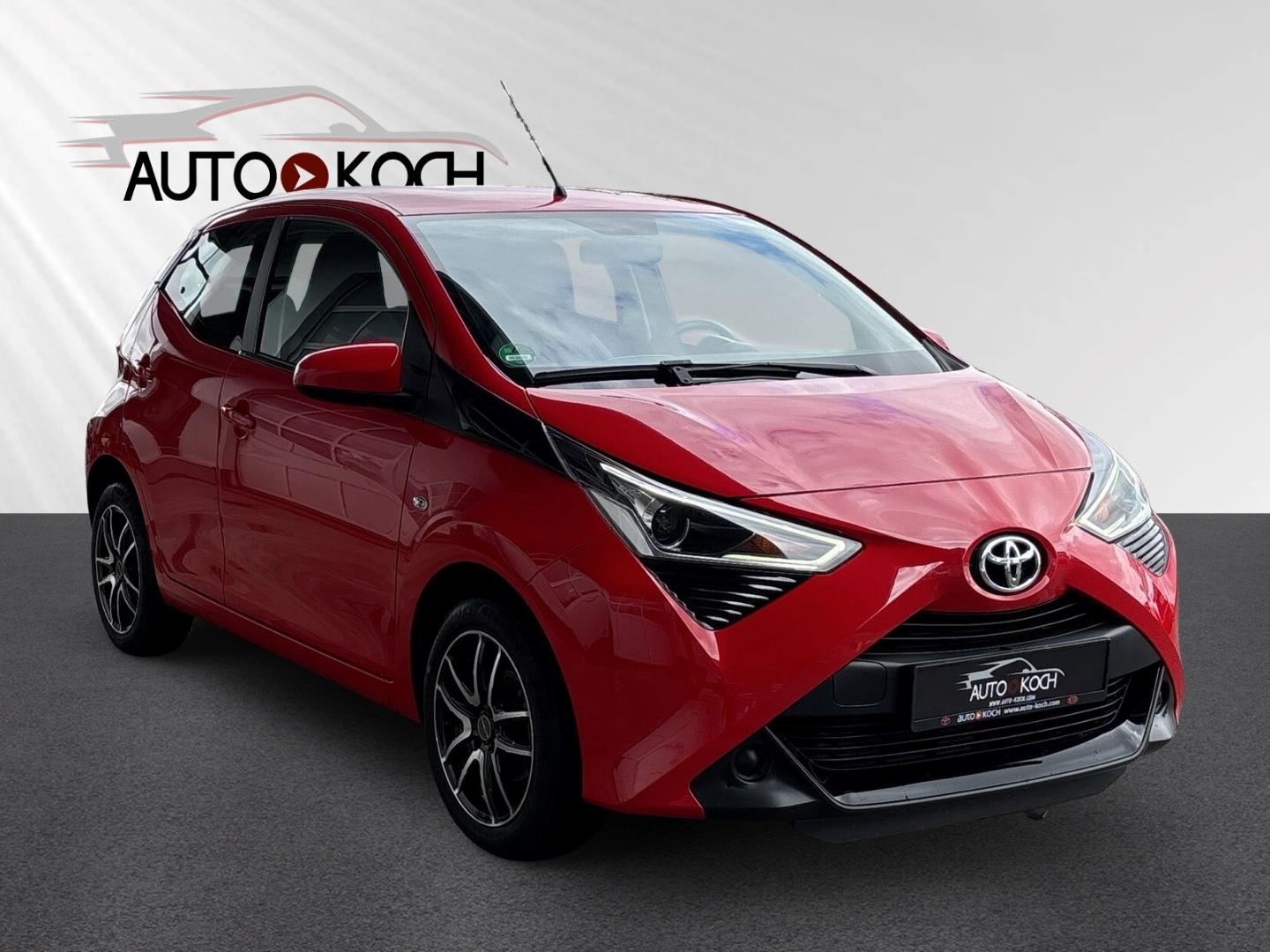 Toyota Aygo X-Play ACC Apple CarPlay Android Auto Musik