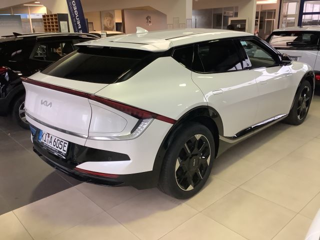 Kia EV6 84-kWh Earth