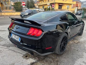 Ford Mustang - 6