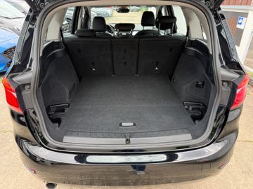 BMW 218 - 8