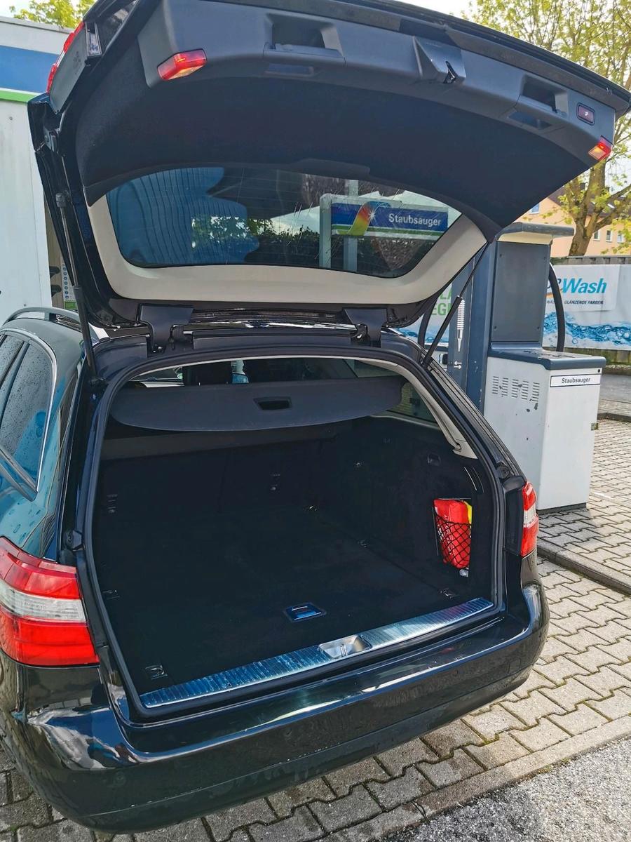 Mercedes-Benz E220 2010 — photo 8