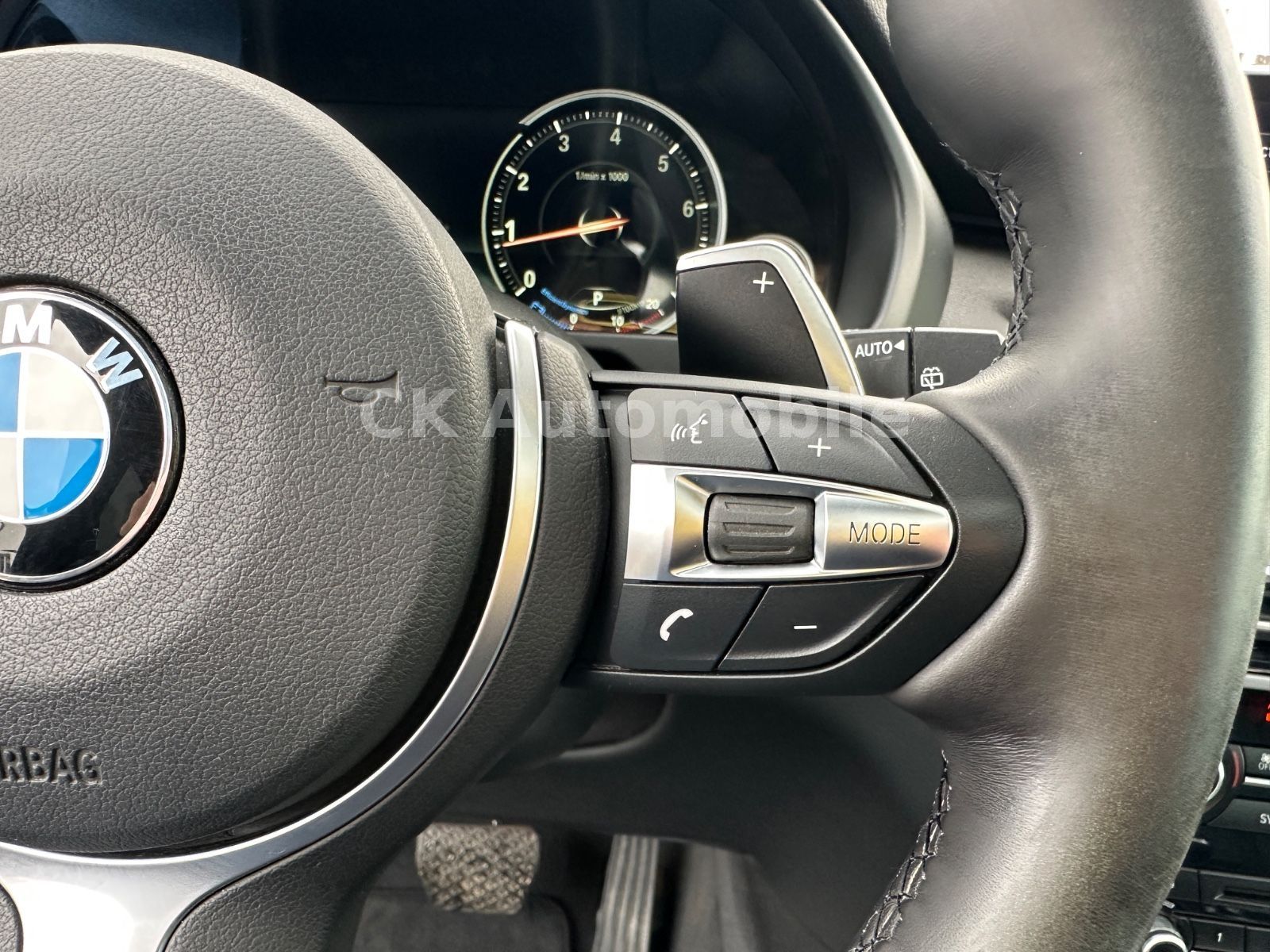 Fahrzeugabbildung BMW X5 xDrive 35i M-Sport/Navi/Pano/Head-Up/LED/AHK