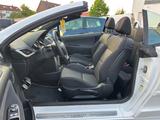 Peugeot 207 CC Cabrio- Active*1 Hand*Klima*TÜV-neu*SHZ - Peugeot 207 Gebrauchtwagen in Stuttgart