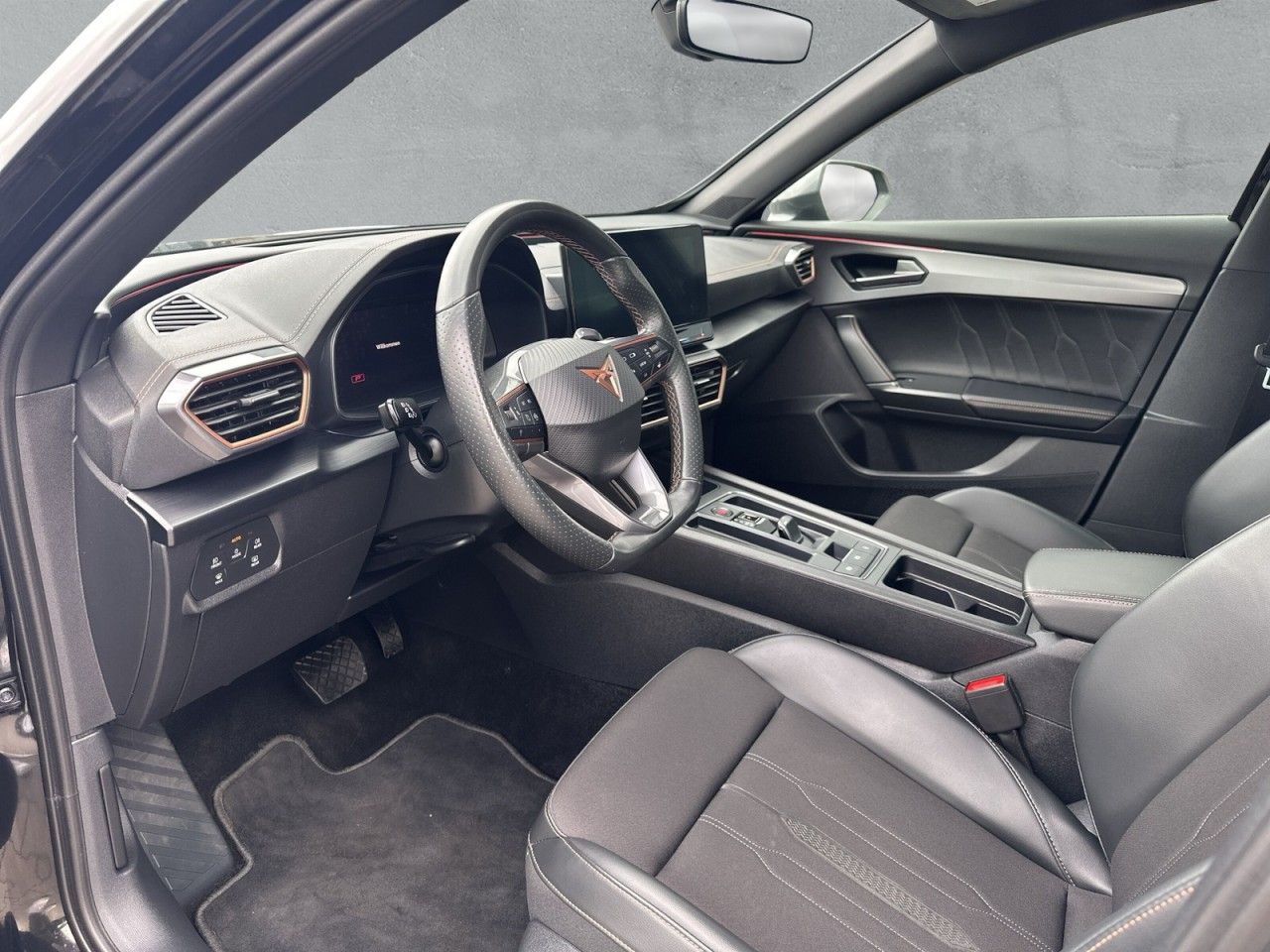 Fahrzeugabbildung CUPRA CUPRA Formentor 1.5 TSI 150 PS DSG - mit KI generiert/bearbeitet