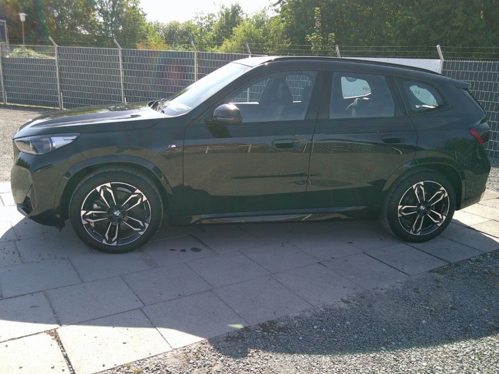 BMW X1 xDrive23i 19''LM MSport ParkAssisPlus Head-Up foto 2
