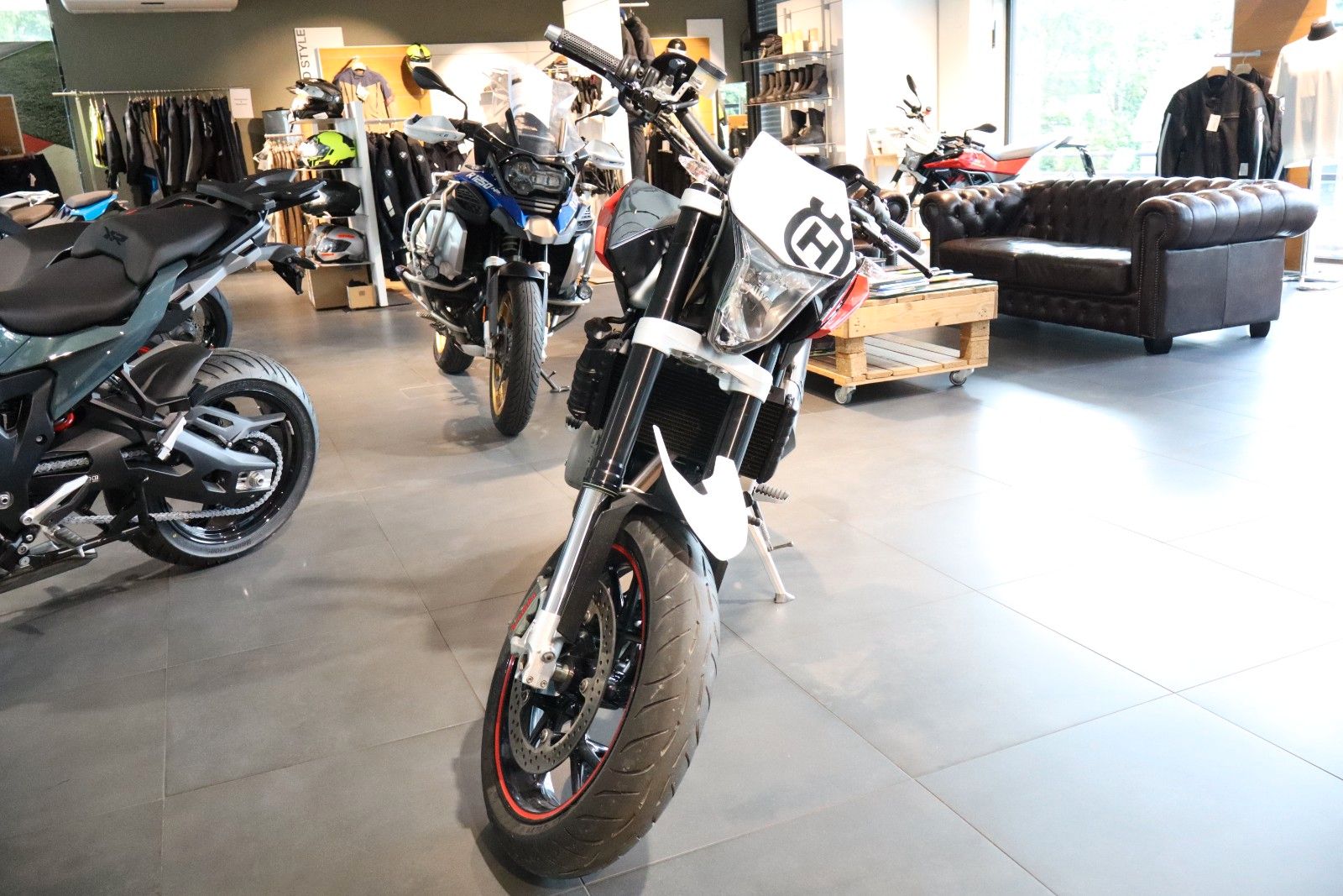 Fahrzeugabbildung Husqvarna Nuda 900R