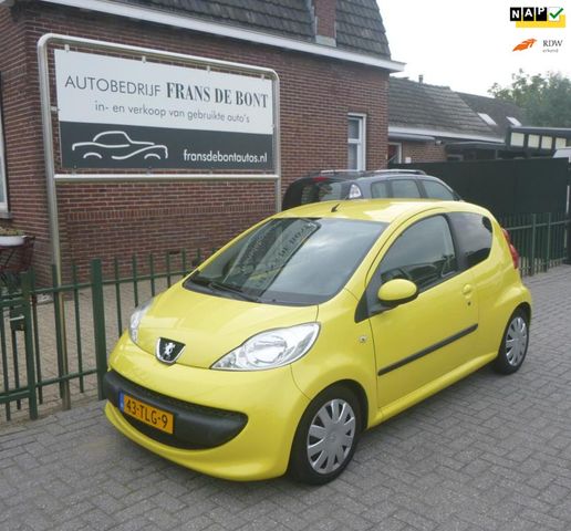 Peugeot 107 1.0-12V XR klima neu APK € 1750