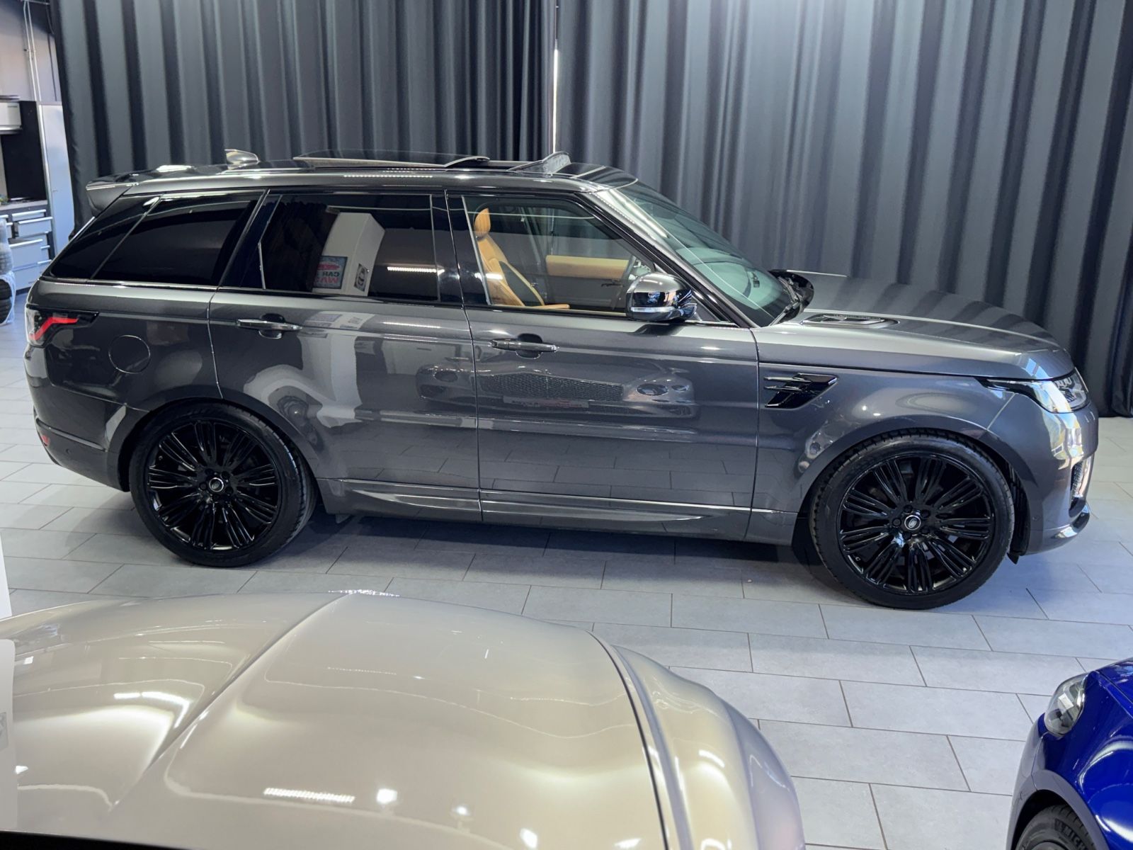 Fahrzeugabbildung Land Rover Range Rover Sport HSE Dynamic|MERIDIAN|360°|HuD