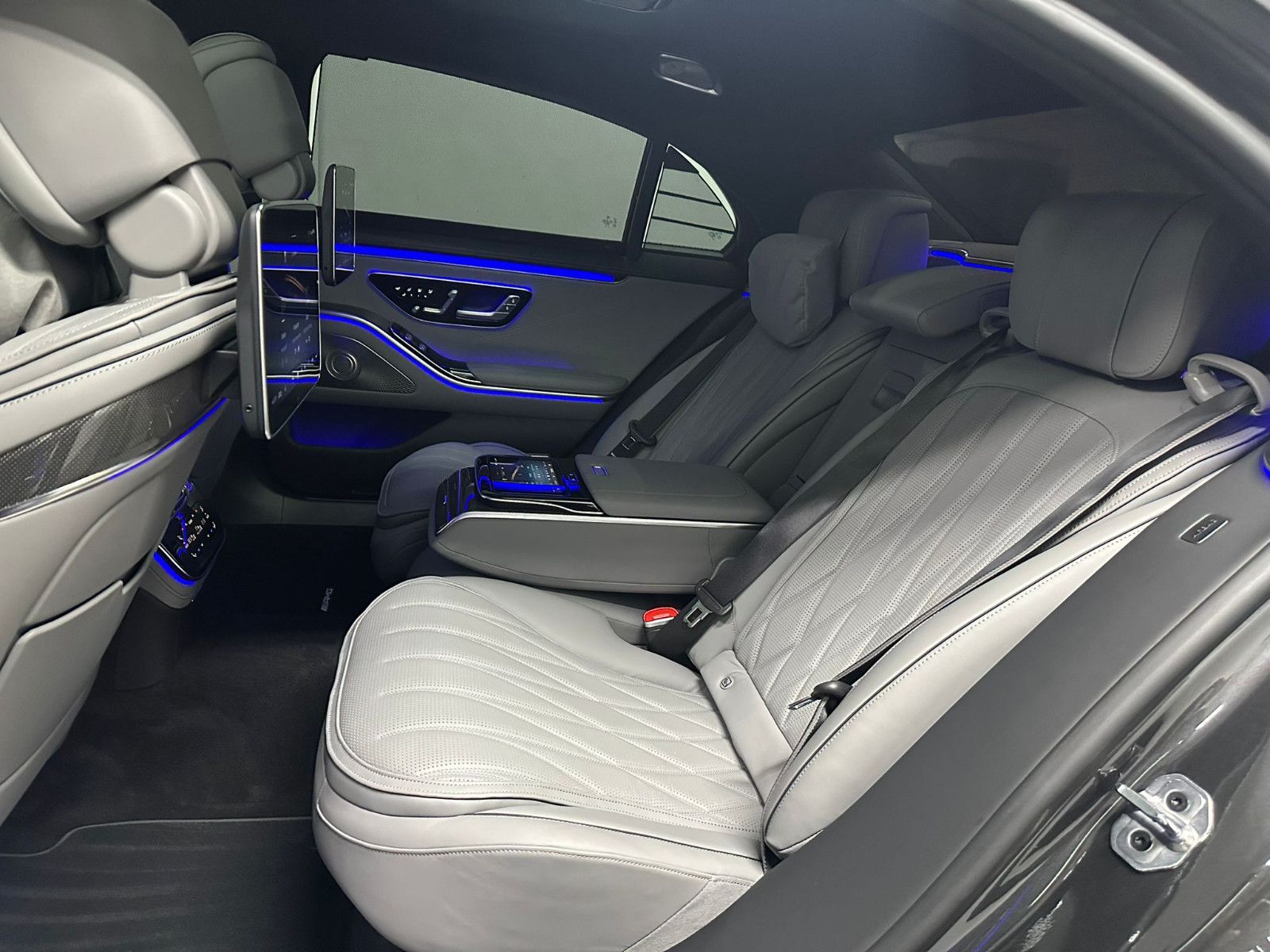 Fahrzeugabbildung Mercedes-Benz S 63 E Performance L *KERAMIK*TV*PANO*