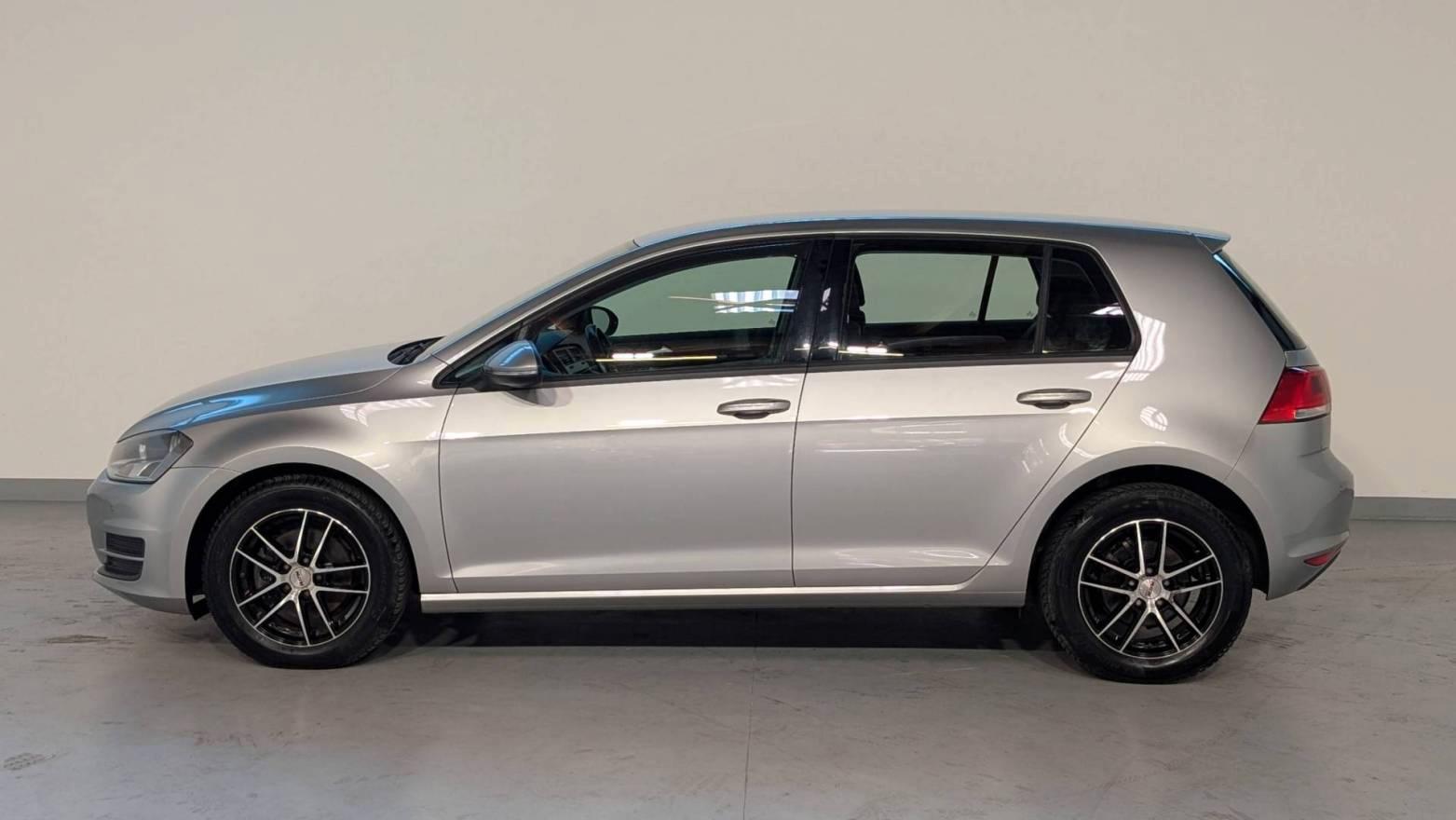 Volkswagen GOLF VII 1.2 TSI Trendline/Klima/PDC/Allwetter/