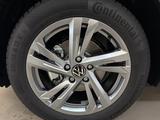 Volkswagen T-Roc R-Line 1.5 TSI DSG AHK Navi IQ.Drive DCP G - Jahreswagen
