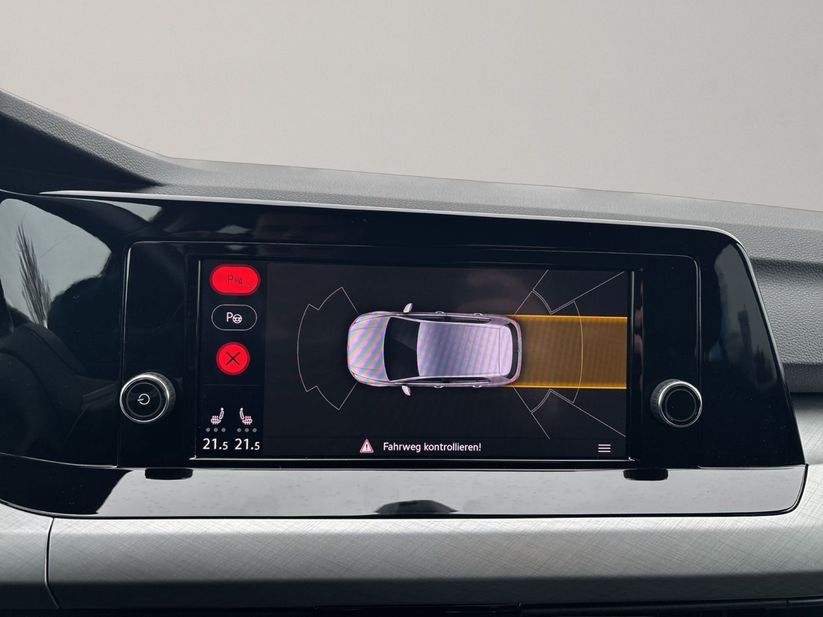 Golf VIII 1.0 eTSI Life IQ.Drive, Massage, LED.,