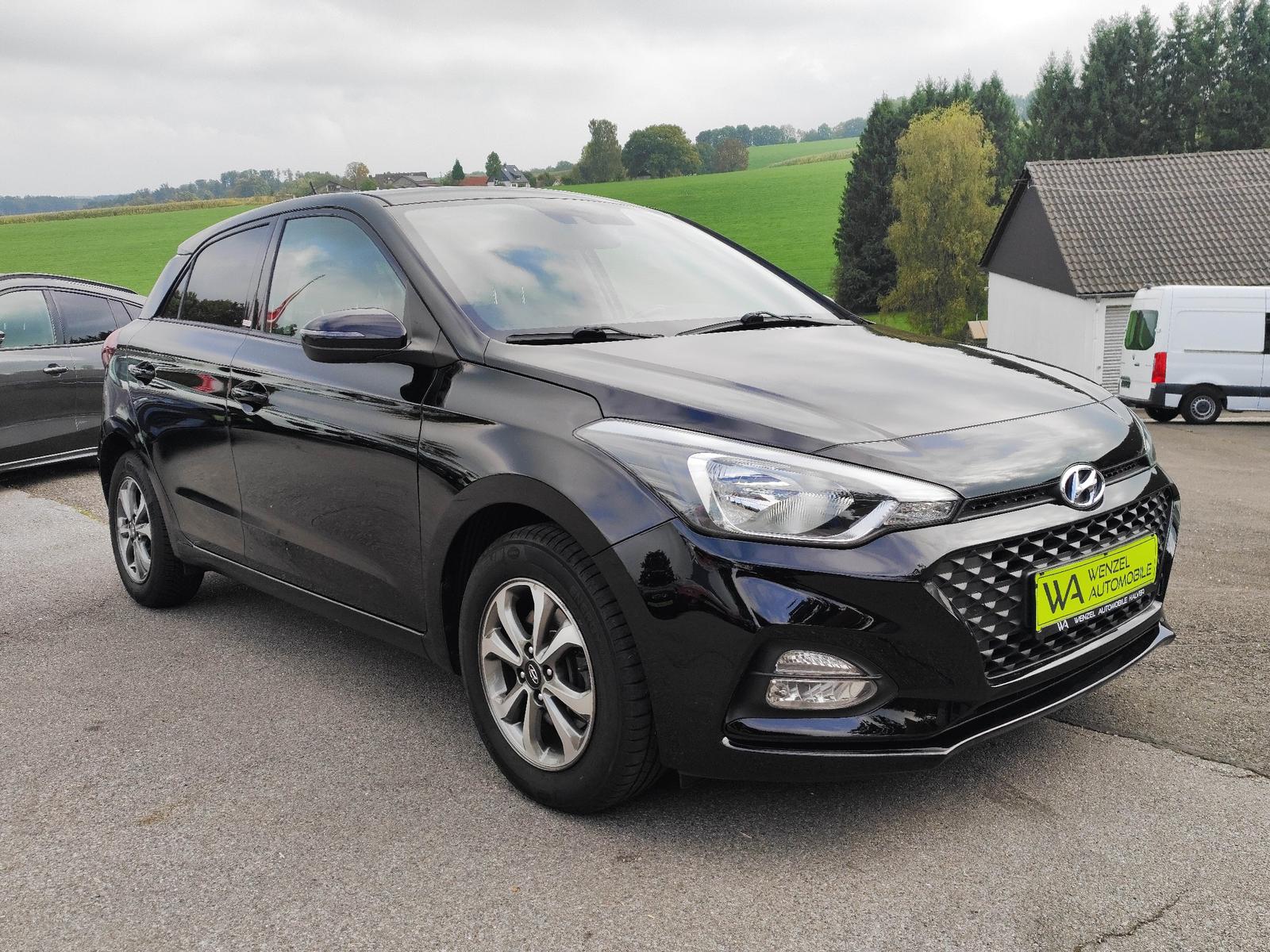 Hyundai i20 YES! *Sitzheizung*Lenkradhzg*PDC*KAM*