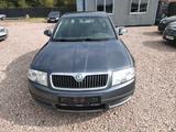 Skoda Superb 2.8 V6 Elegance Tiptronic Elegance - Skoda Superb: V6
