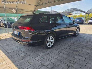 Volkswagen Golf - 6