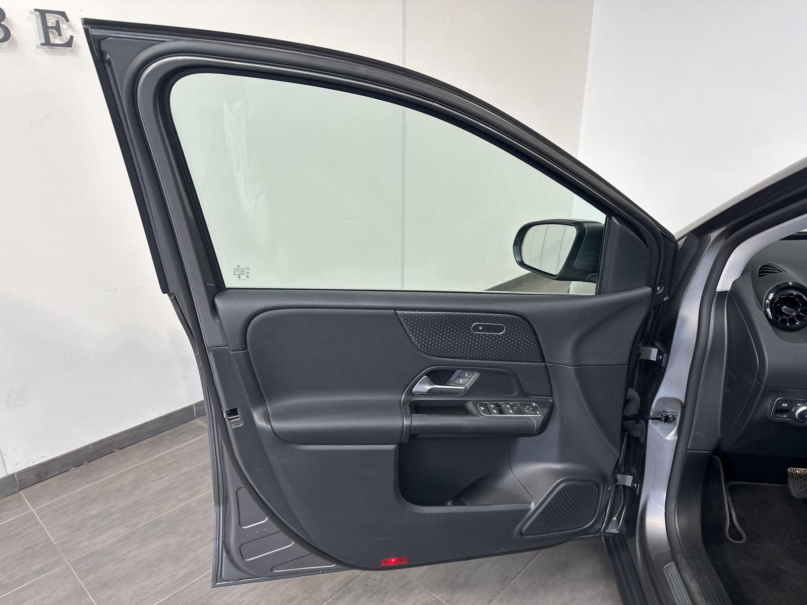 Mercedes-Benz B-Class d NAV+LEDER+KEYLESS+KAM+WIDESCREEN, миниатюра 6