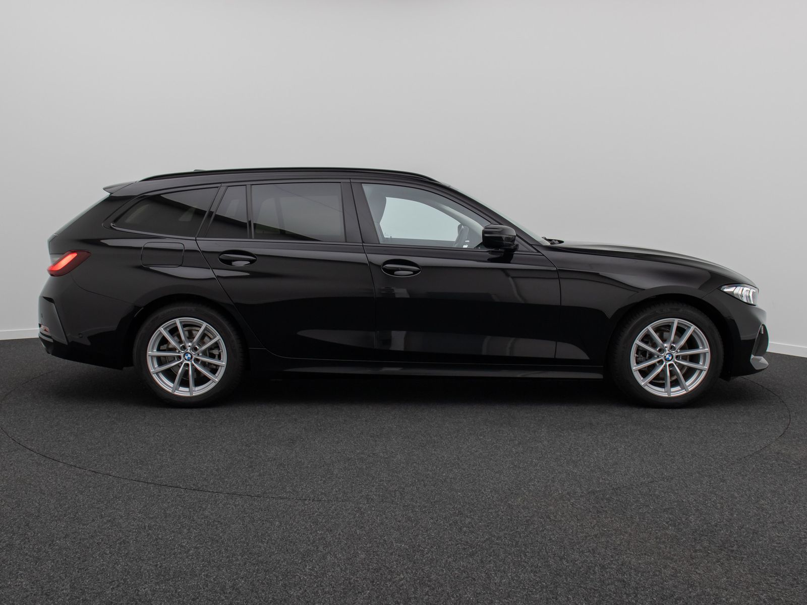 Fahrzeugabbildung BMW 318i Kamera DAB HiFi CockPit+ Geschwindigkeitsre