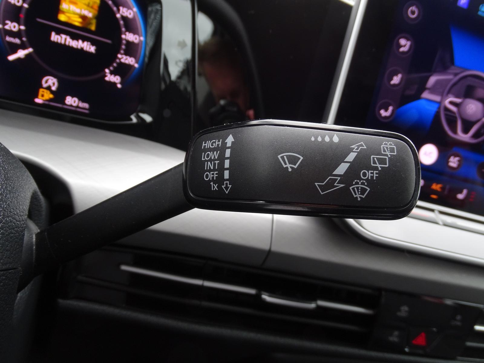 Volkswagen Golf VIII 16V TSI Life LED ACC Android Apple USB, миниатюра 21