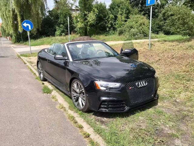 Audi RS5 4.2 FSI S tronic quattro Cabriolet