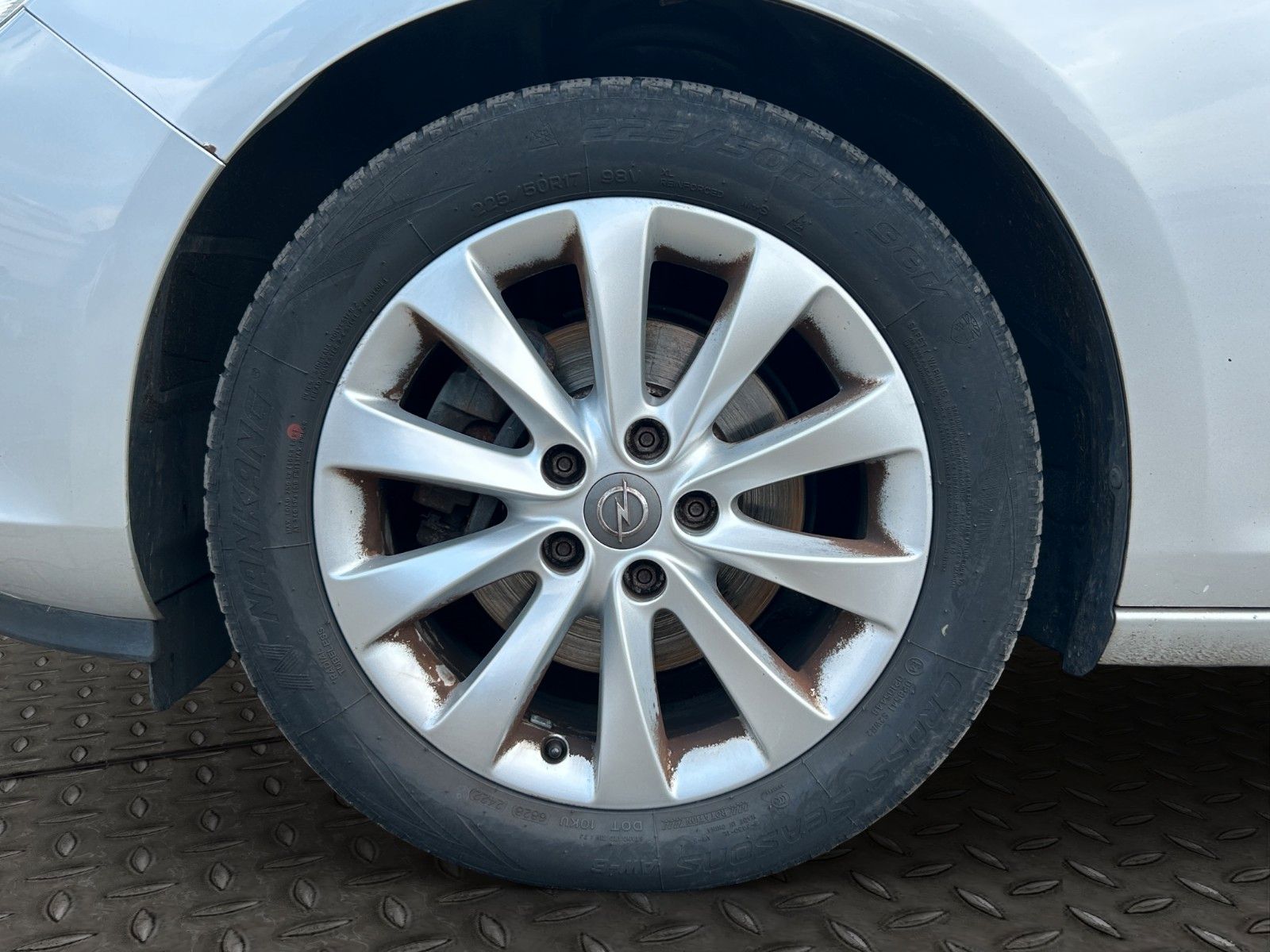 Fahrzeugabbildung Opel Astra J Sports Tourer 150 Jahre Klima/TÜV NEU