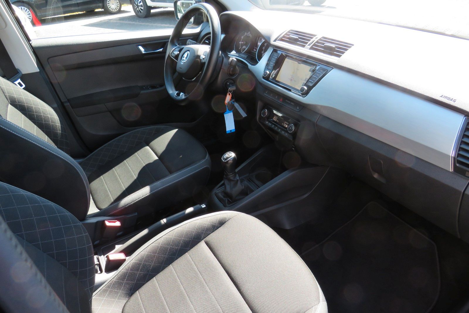 Fahrzeugabbildung SKODA Fabia Combi Ambition GJ SMART-LINK SITZH. NAVI 1