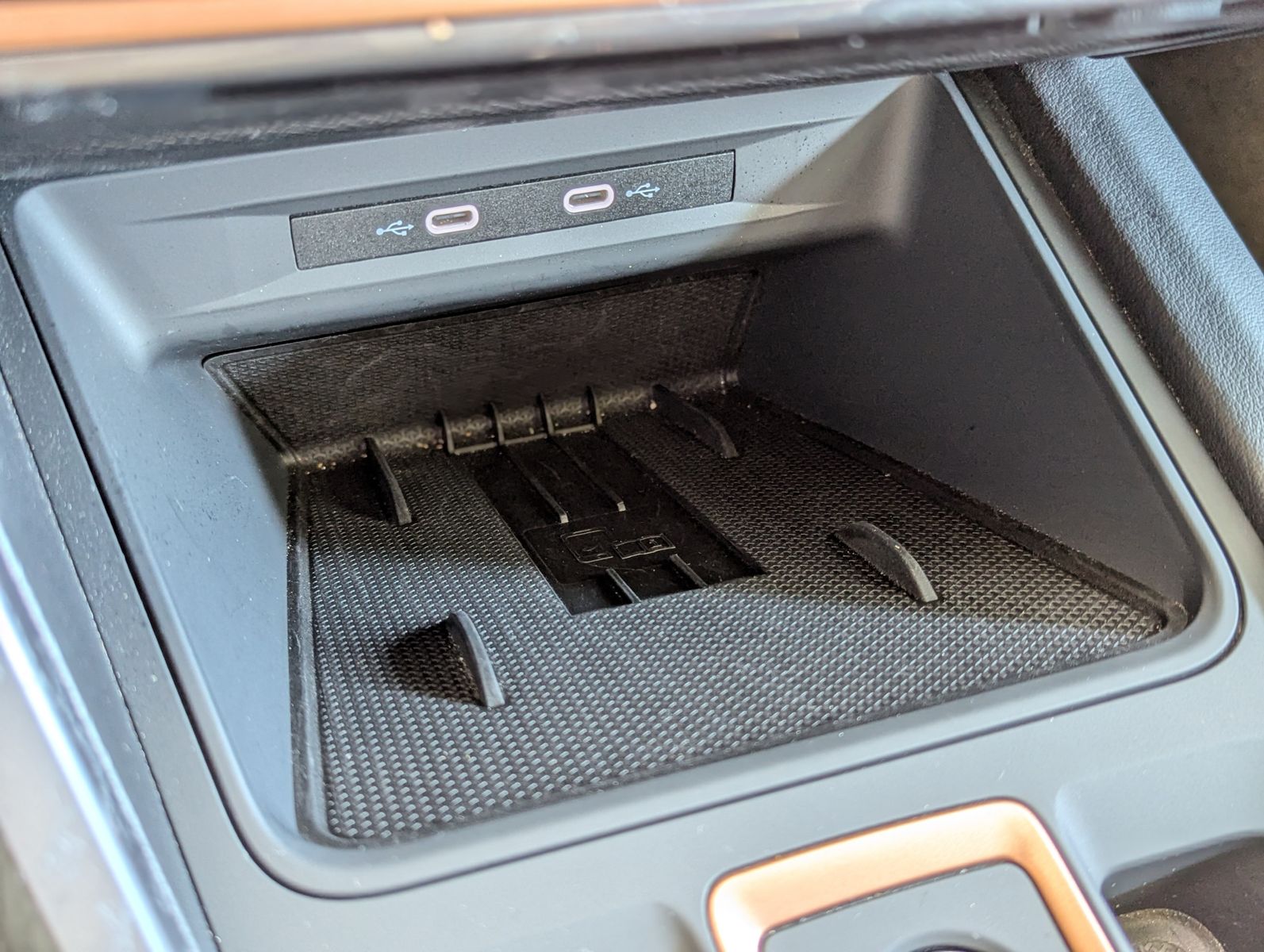 CUPRA Formentor 1.5 eTSI Pano Sennh. DCC Kamera Matrix - Image 25