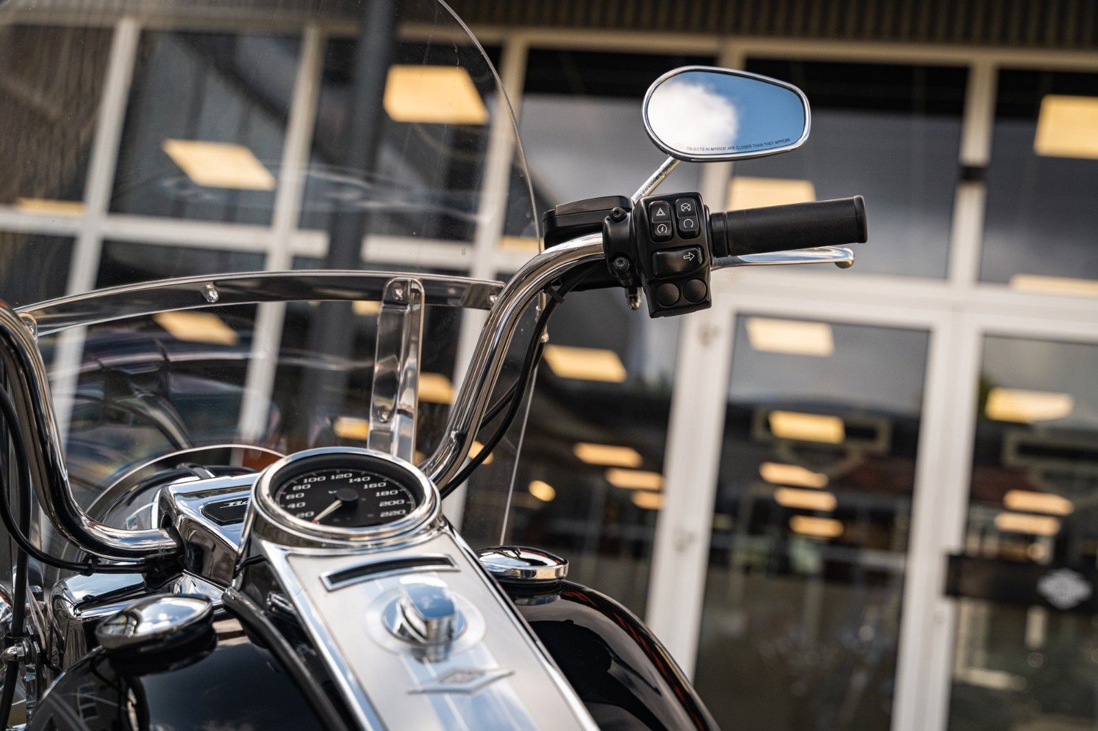 Fahrzeugabbildung Harley-Davidson FLHRC Road King Classic 103 CUI - PENZL  AUSPUFF
