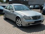 Mercedes-Benz C 240 Lim. Elegance*Automatik*GSD*Navi*Leder - Mercedes-Benz C 240: Elegance