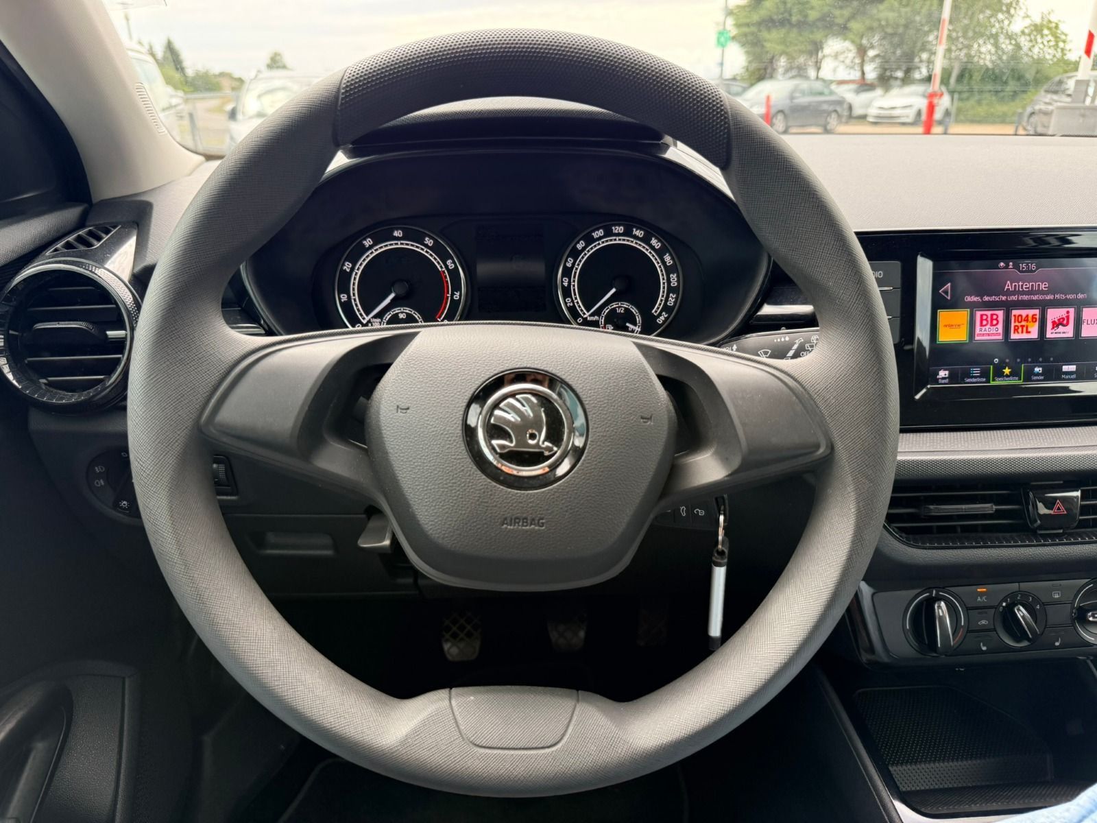 Fahrzeugabbildung SKODA Fabia 95PS 5-Gang*PDC*LED*SHZ*SmartLink