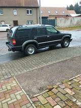 Chevrolet Chevy Blazer nur 170000 km mit schwarzem I... - Chevrolet Blazer: Pickup