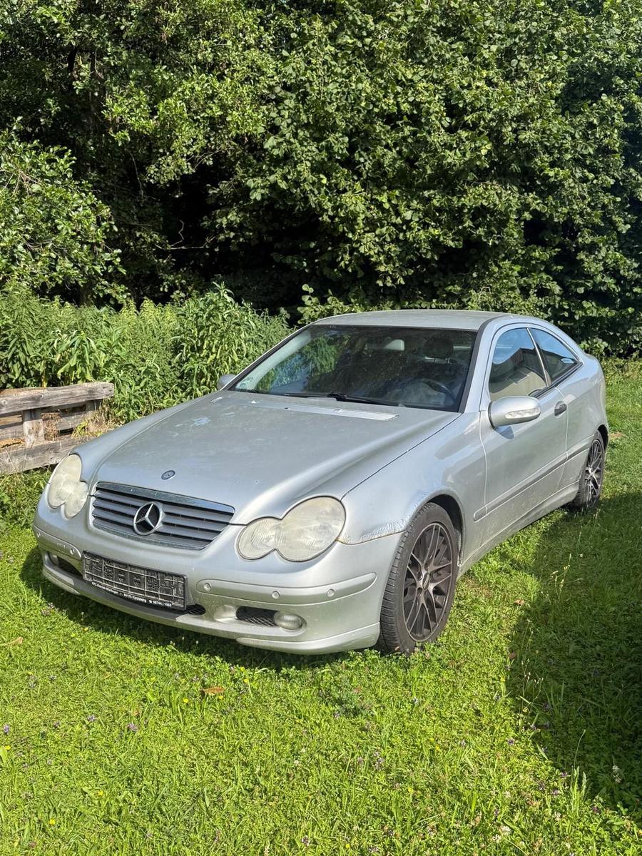 Mercedes-Benz C 180