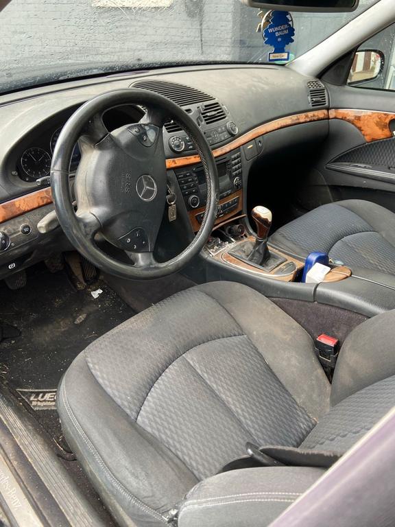 Mercedes-Benz E 270