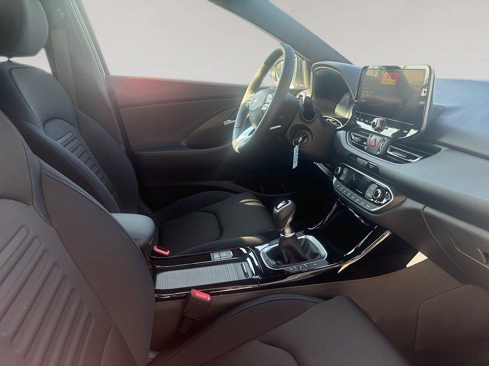 Fahrzeugabbildung Hyundai i30 1.0T 100PS ADVANTAGE