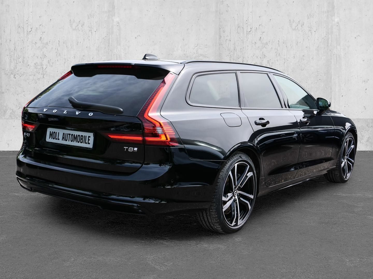 Volvo V90 Kombi Ultra Dark Recharge Plug-In Hybrid AWD foto 2