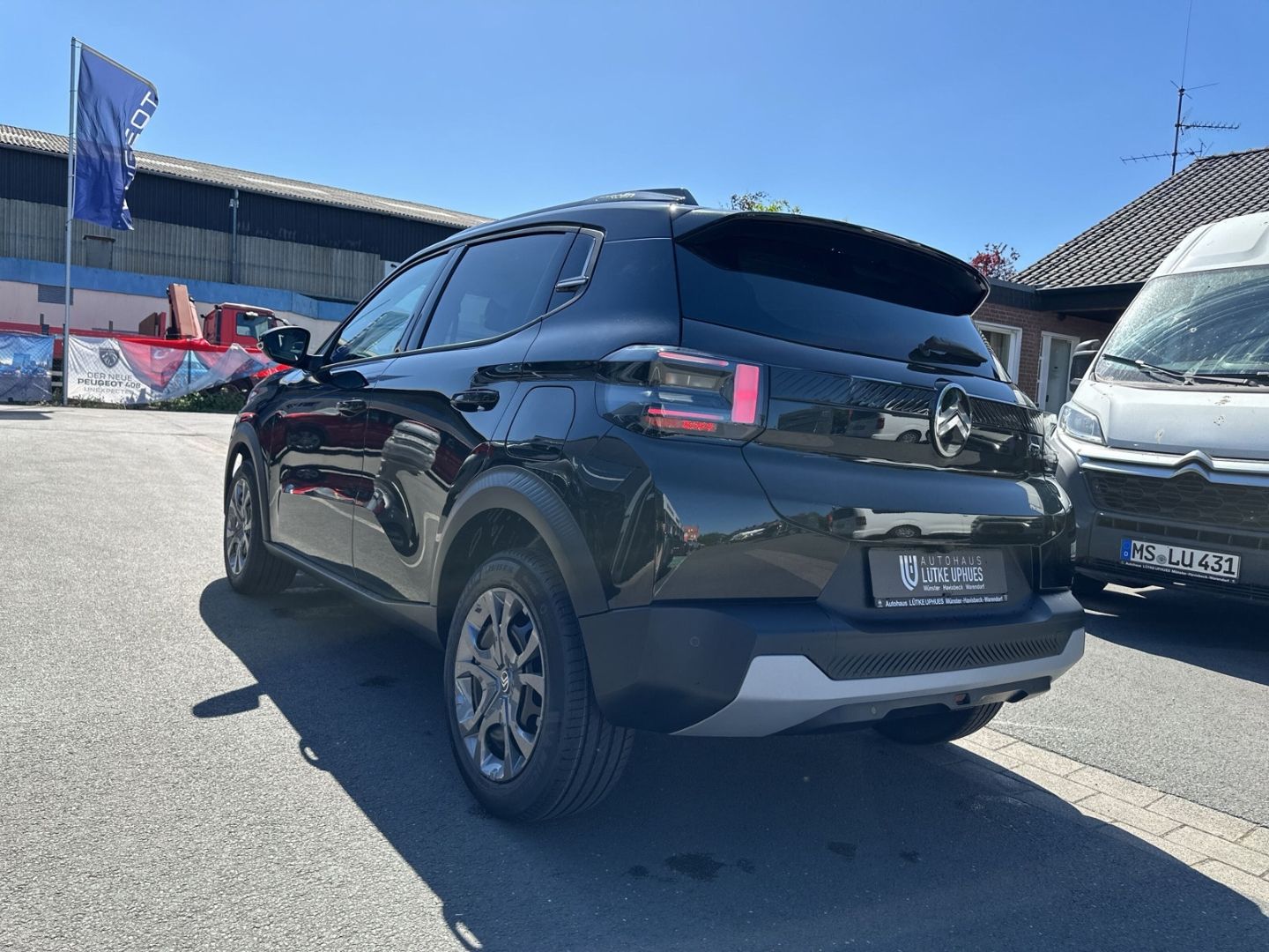 Fahrzeugabbildung Citroën C3 MAX 1.2 PT Turbo 100 S&S Navi CarPlay SHZ.