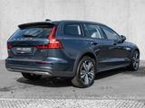 Volvo V60 Cross Country B4 AWD Plus Plus AWD - blaue Volvo V60 Cross Country