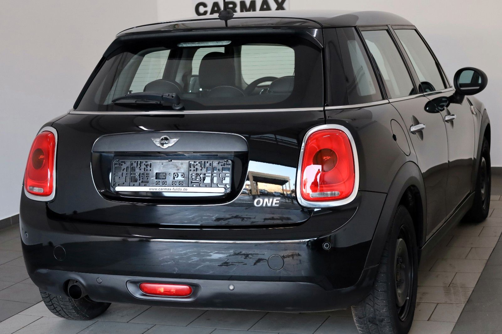 Fahrzeugabbildung MINI ONE FIRST Mini 5-trg. SH,PDC,8-fach bereift