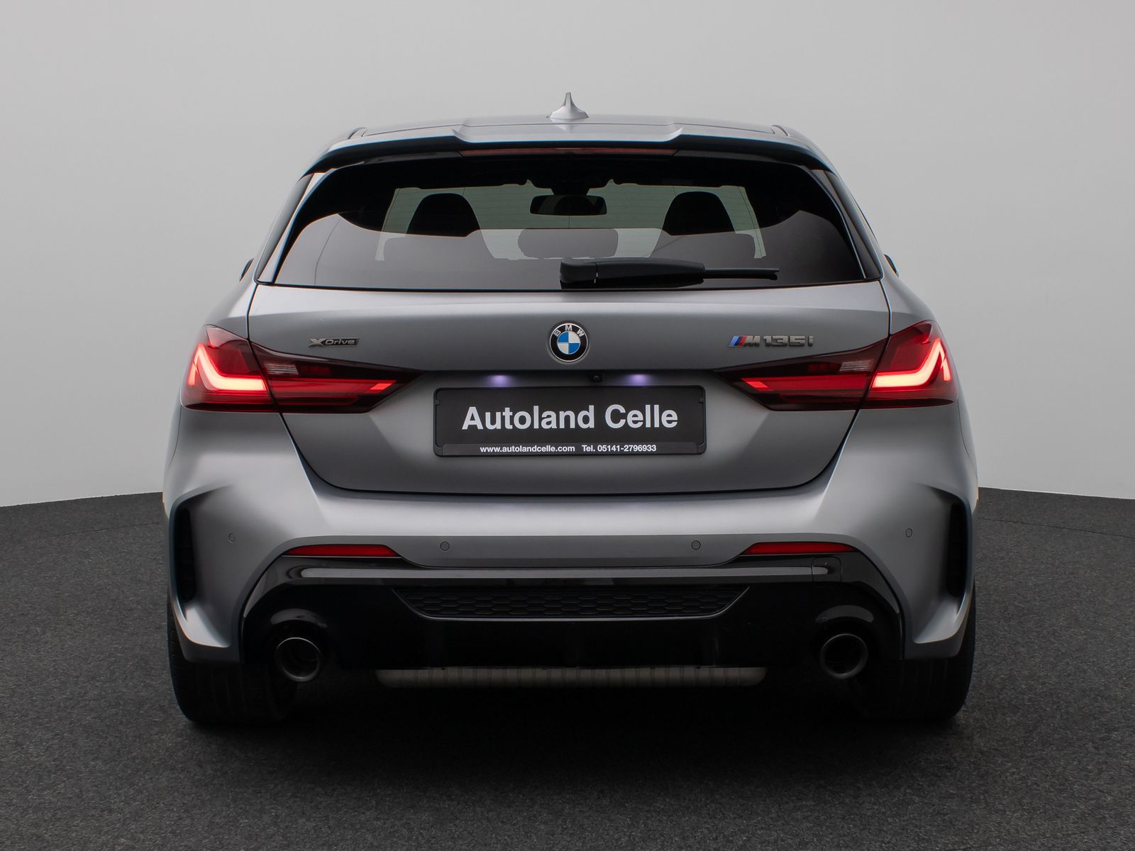 Fahrzeugabbildung BMW M135i xD Panorama Kamera HUD DAB H/K Komfort 18"