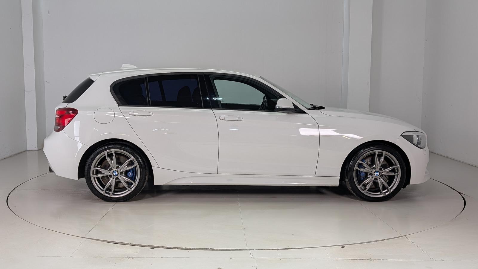 BMW M135I - XDRIVE - 320 CV - BVA - CARNET ENTRETIEN