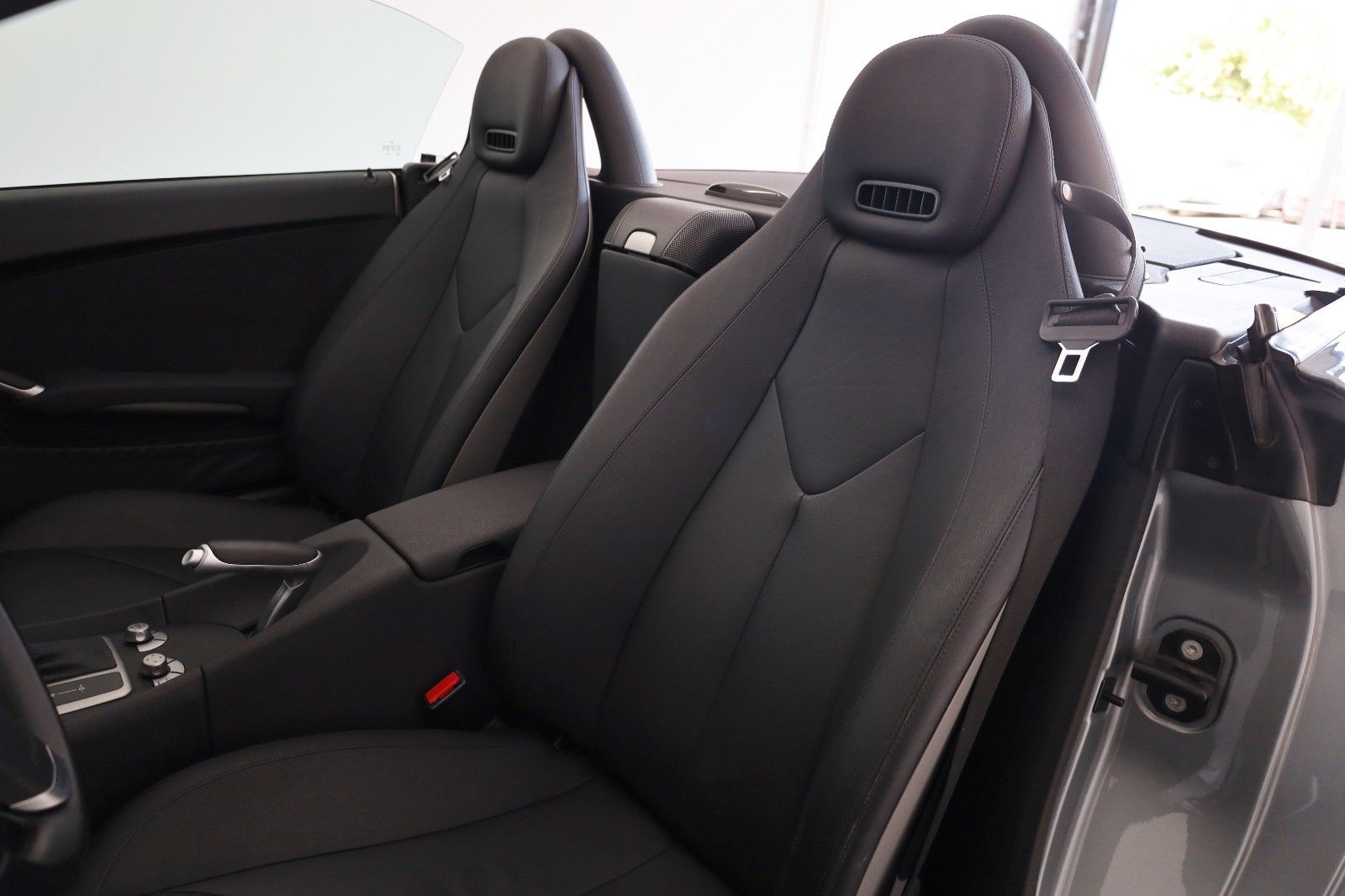 Fahrzeugabbildung Mercedes-Benz SLK 200 Kompressor Roadster Leder,Navi,Airscarf