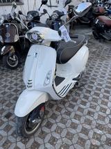 Vespa Sprint 50 LED USM LM NUR 1554 KM - Vespa Motorräder in Berlin