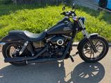 Harley-Davidson Street Bob FXDBC 103