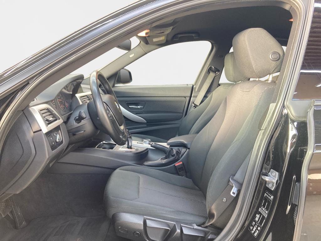 BMW 320i xDrive GT Aut. Advantage AHK+Navi+PDC+CD+