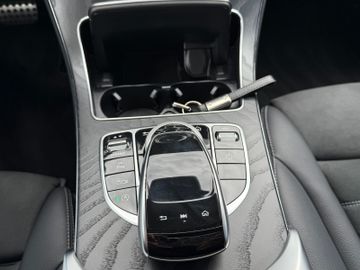 Mercedes-Benz C 300 AMG Lim.+Night+LED+AHK+Navi+WR