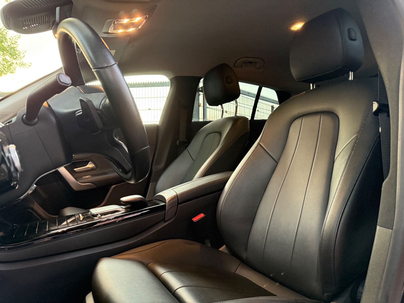 Fahrzeugabbildung Mercedes-Benz CLA 180  Shooting Brake*LED*NAVI*CAM*LEDER*SHZ