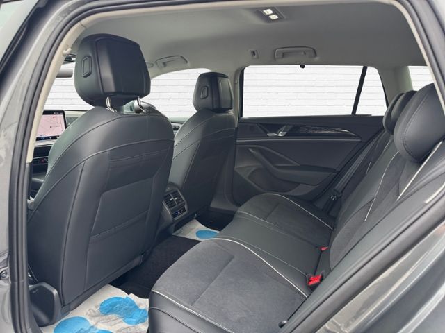 Fahrzeugabbildung Volkswagen Passat Business 1.5 eTSI DSG APP LED NAVI SHZG