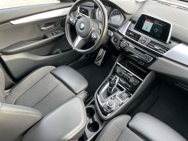 Fahrzeugabbildung BMW 220 Active Tourer i M Sport Autom. Navi, Rückfah