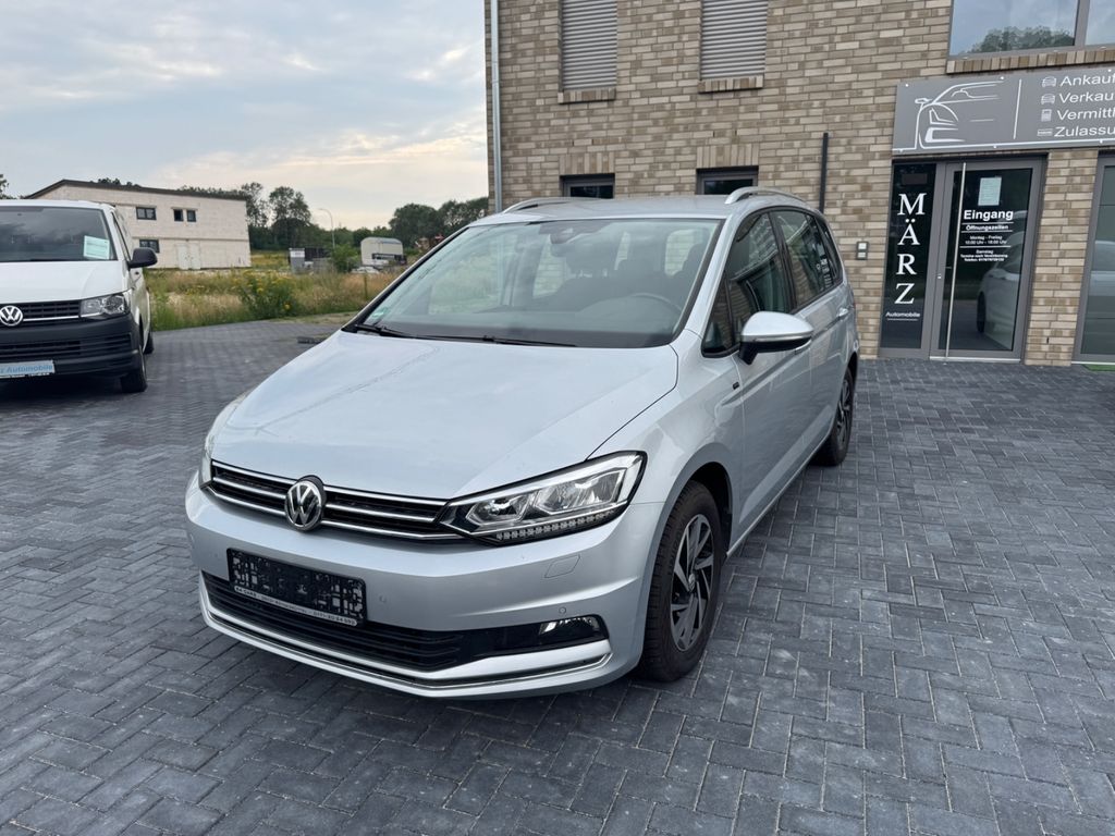 Image of Volkswagen Touran