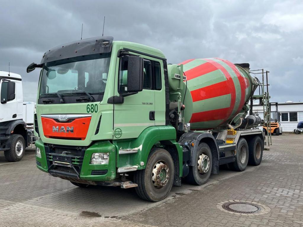 MAN TG-S 32.360 8x4 Betonmischer Liebherr 9m³ Deutsc