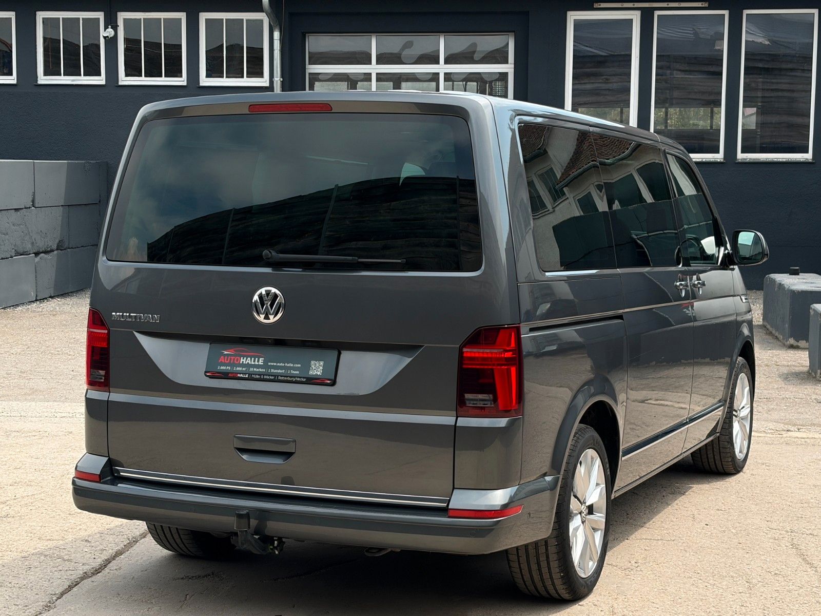 Fahrzeugabbildung Volkswagen T6.1 Multivan Highline Alcan. CAM ACC SHZ 3-Z KL